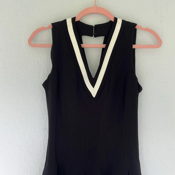 H&M Black and White Deep V Tennis Dress Size 4 - Picture 7 of 11